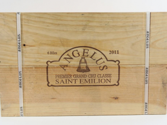 Vente aux enchères 6 BOUTEILLES CHÂTEAU ANGELUS 1er GCC ST EMILION - 2011 - CBO