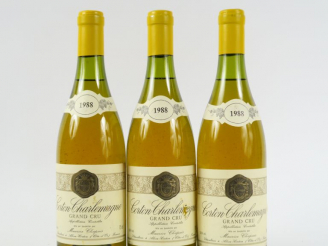 Vente aux enchères 3 BOUTEILLES CORTON CHARLEMAGNE GC DOMAINE LOUIS CHAPUIS - 1988