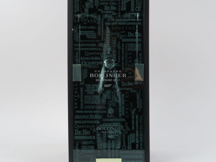 1 BOUTEILLE CHAMPAGNE BOLLINGER '007 NO TIME TO DIE' - 2011 - COFFRET