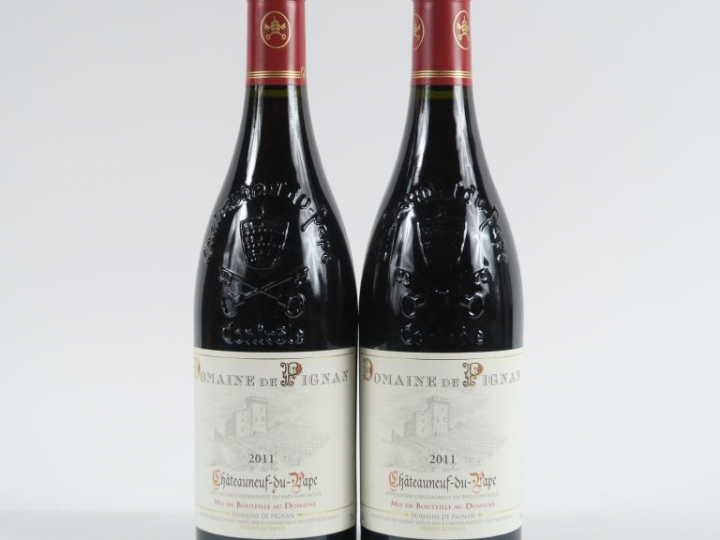 2 BOUTEILLES CHÂTEAUNEUF DU PAPE DOMAINE DE PIGNAN - 2011