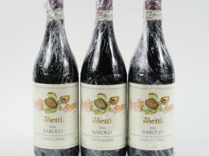 3 BOUTEILLES BAROLO CASTIGLIONE VIETTI - 2010