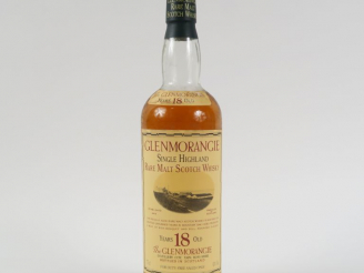 Vente aux enchères 1 BOUTEILLE THE GLENMORANGIE 18 ANS 43° - COFFRET