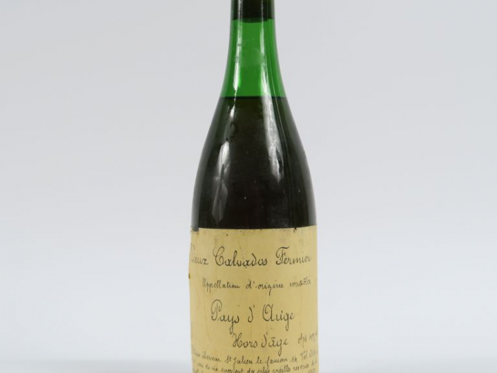 1 BOUTEILLE VIEUX CALVADOS FERMIER PAYS D'AUGE 'HORS D'ÂGE' R. OUIN - 