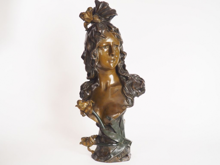 Antoine NELSON. "Allégorie de flore". Sculpture en bronze polychrome. 