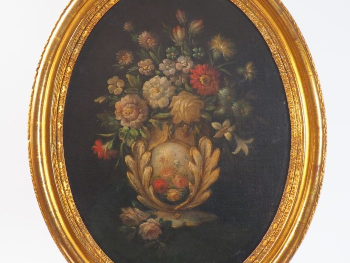 Ecole française "Bouquet de fleurs". Paire d'huiles sur toile. Dim : 8