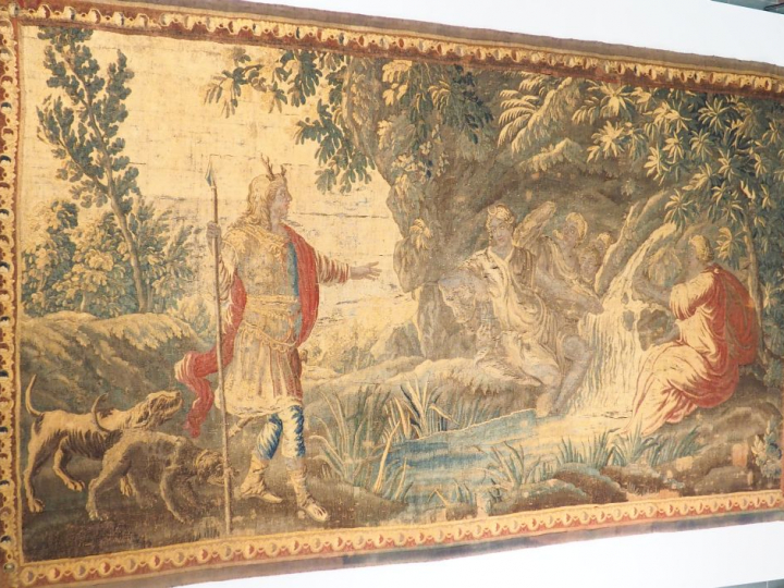 Tapisserie d'Aubusson XVIIIème à décor d'une scène mythologique. Dim. 