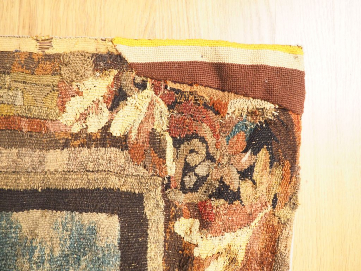 Tapisserie XVIIIème "le four à pain"  Dim. 238 x 156 cm   (restauratio