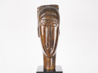 Vente aux enchères Amedeo MODIGLIANI (d'après). "Jeune fille à la frange". Sculpture en b