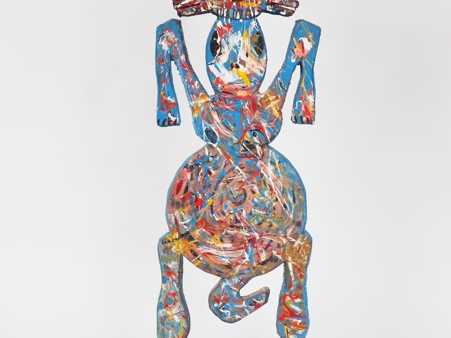 Saïd OUARZAZ. "Totem". Sculpture en bois polychrome, signée. Dim. 94 x