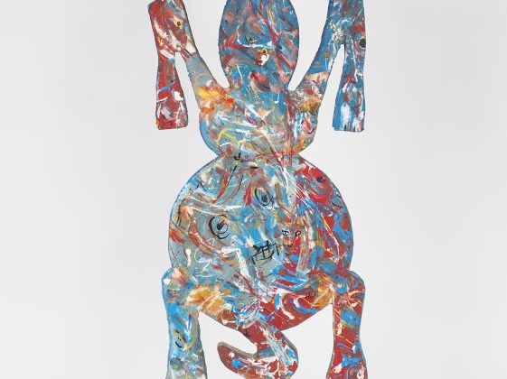 Saïd OUARZAZ. "Totem". Sculpture en bois polychrome, signée. Dim. 94 x