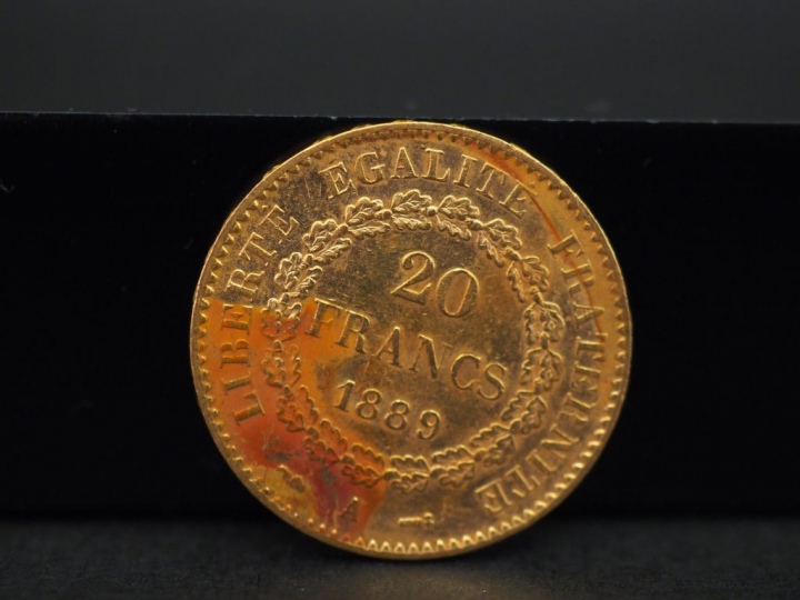 	Une pièce de 20 francs or, 1889-A. FRAIS ACHETEURS 5% TTC.