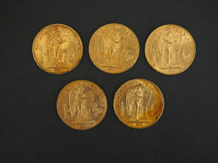 Cinq pièces de 20 francs or, 1895-A.  FRAIS ACHETEURS 5% TTC.