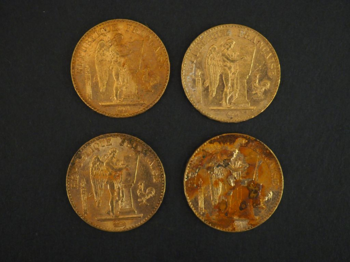 Quatre pièces de 20 francs or, 1896-A. FRAIS ACHETEURS 5% TTC.