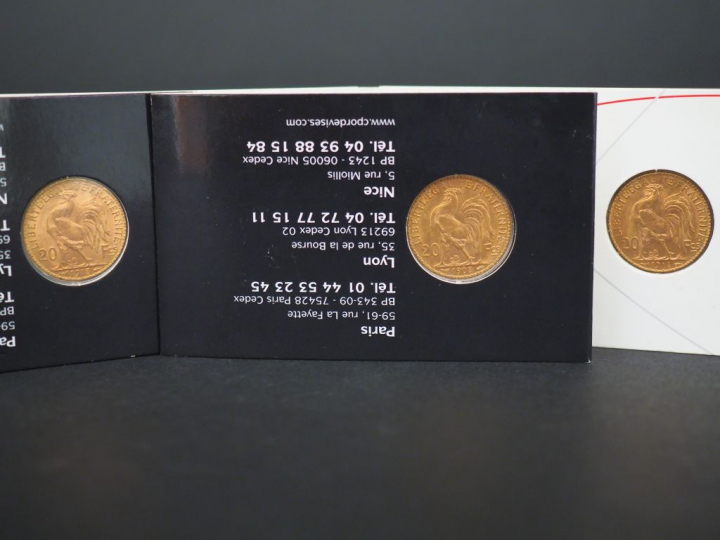Trois pièces de 20 francs or, 1908, 1913 et 1914. FRAIS ACHETEUR 5% TT