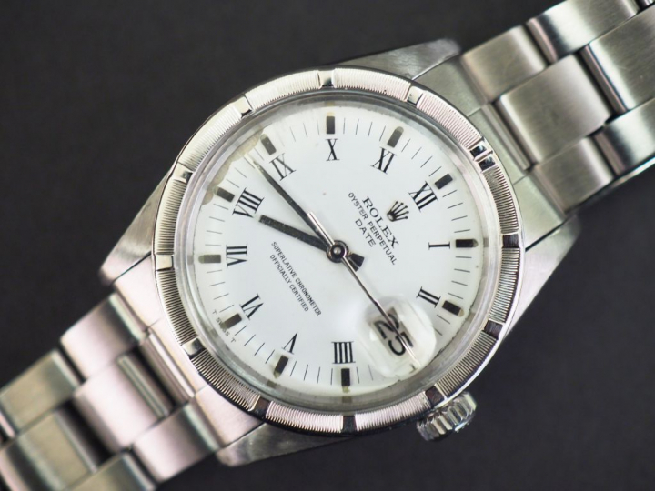 ROLEX Perpetual Date  Montre bracelet d’homme en acier.  Cadran blanc 