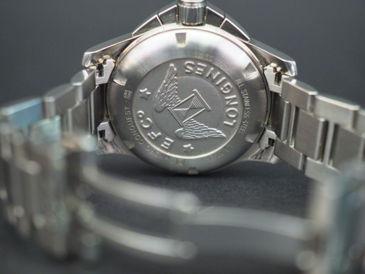 	LONGINES, Hydro Conquest Bracelet montre en acier. Cadran rond à chif