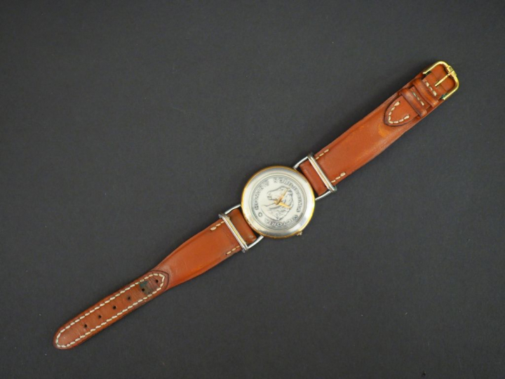 Emile PEQUIGNET Montre bracelet d’homme, boitier en acier chromé et do