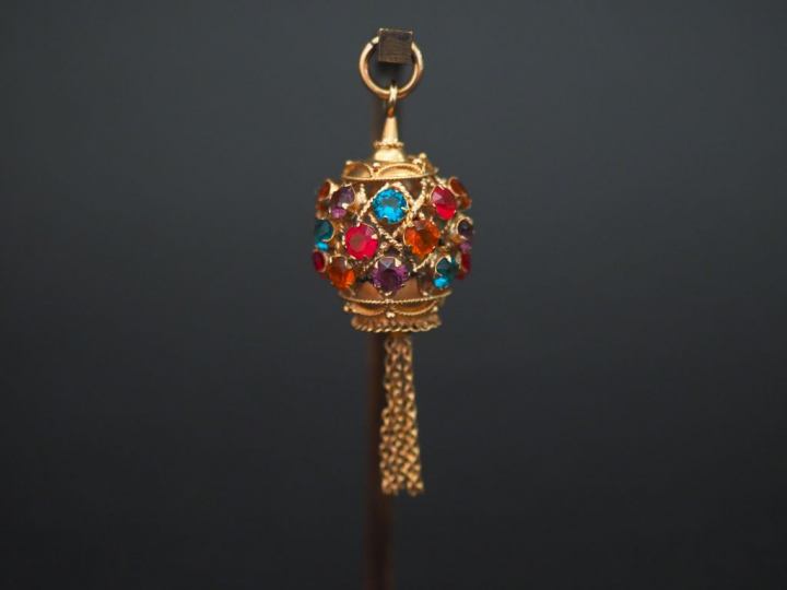 Pendentif en forme de boule en or jaune 14K, à décor ajouré, filigrané