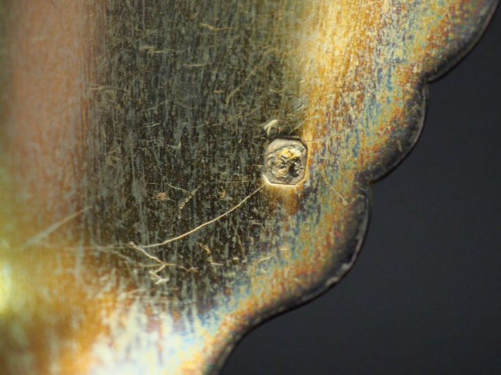 E. PUIFORCAT Couvert à servir de style Louis XVI en vermeil, poinçon M