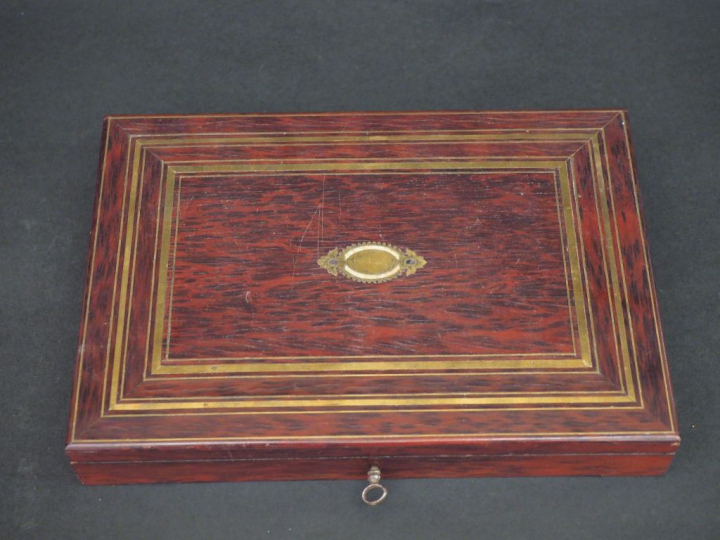 Service à thé de style Louis XVI en vermeil, poinçon Minerve, modèle à