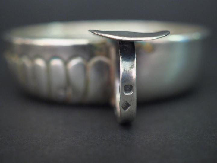 Taste vin en argent, poinçon Minerve à décor sur la moitié de godrons 