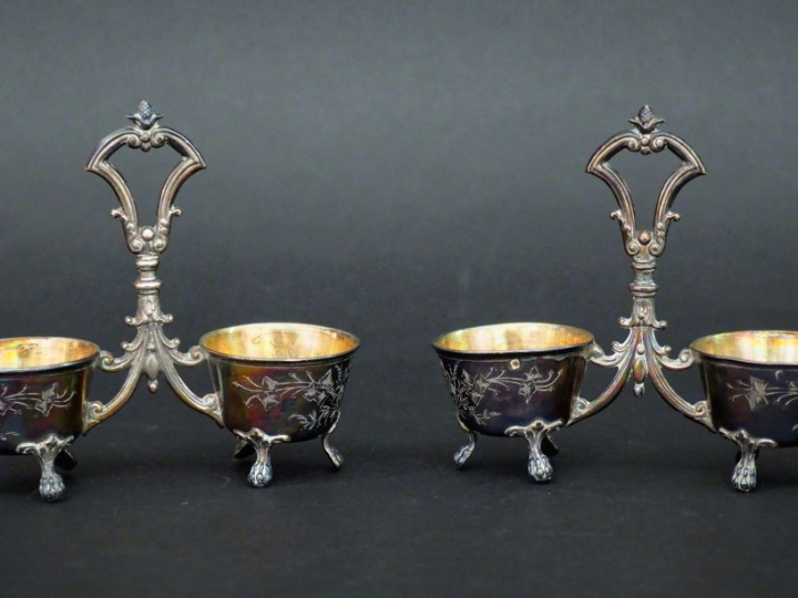 Paire de salerons doubles de style 1900 en argent et vermeil, poinçon 