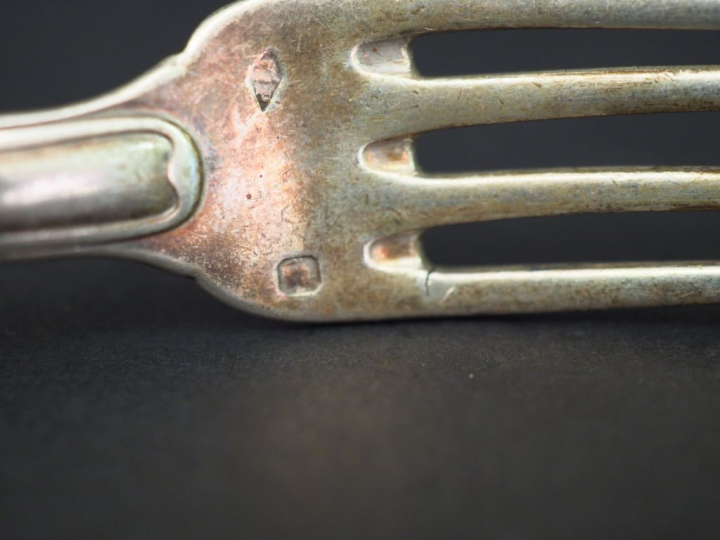 Ensemble comprenant une grande cuillère et une fourchette en argent, p