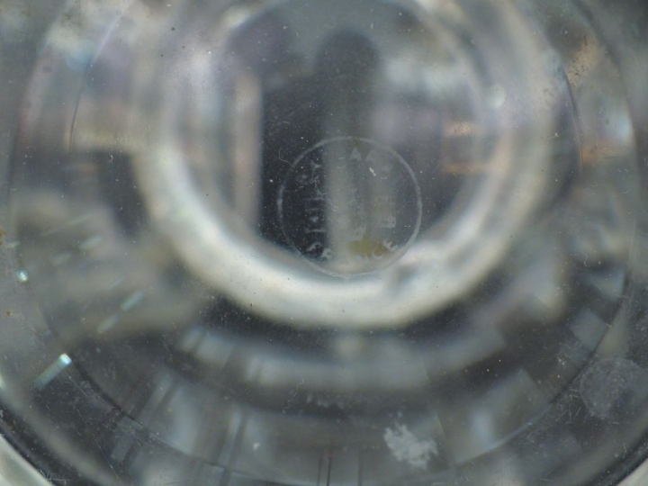 BACCARAT. Garniture de toilette en cristal et argent, poinçon Minerve.