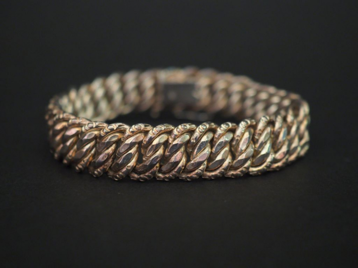 Bracelet articulé en argent, maille américaine. Long. 20 cm Poids. 77,