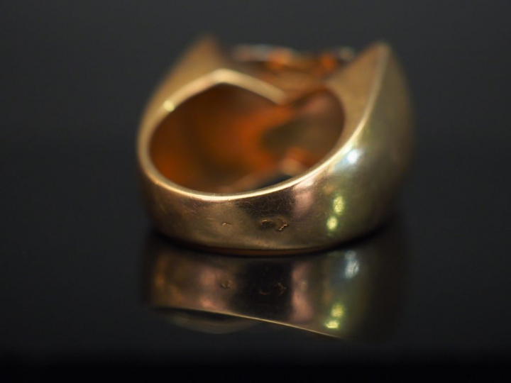 Monture de bague de style 1940 en or jaune et platine.  TDD. 51 Poids 