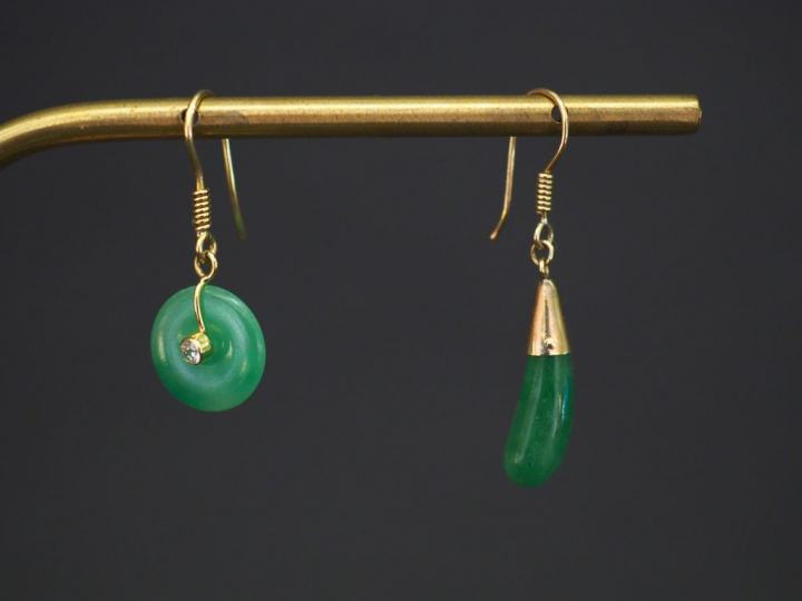 	Ensemble comprenant deux différents boucles d’oreilles en or jaune 14