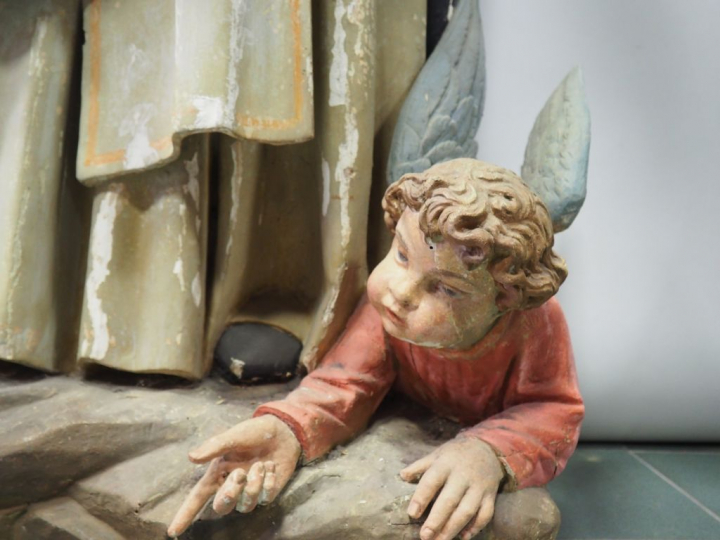 Grande sculpture en bois polychrome. " Moine dominicain prêchant". H. 