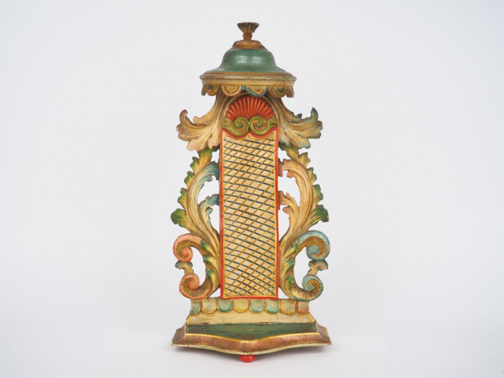Présentoir de sculpture religieuse XIXème en bois sculpté polychrome à