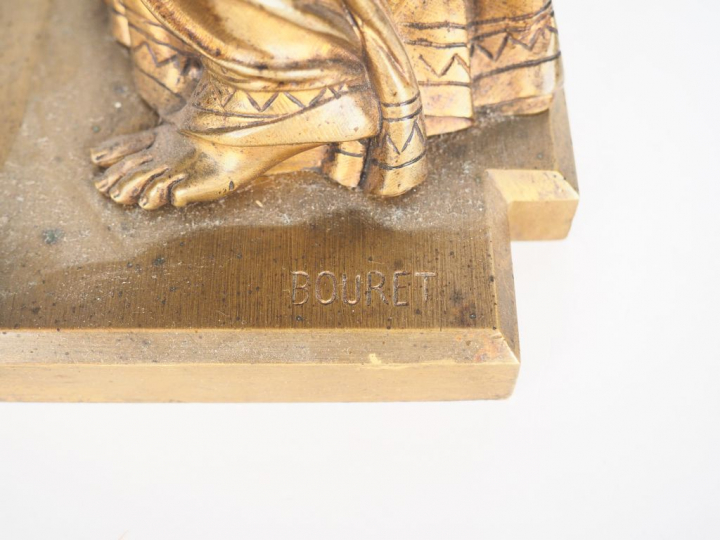 Eutrope BOURET. "Porteuse d'eau". Sculpture en bronze à double patine.