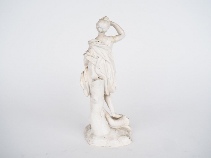 Sujet fin XVIIIème - début XIXème en terre de pipe "allégorie du jardi