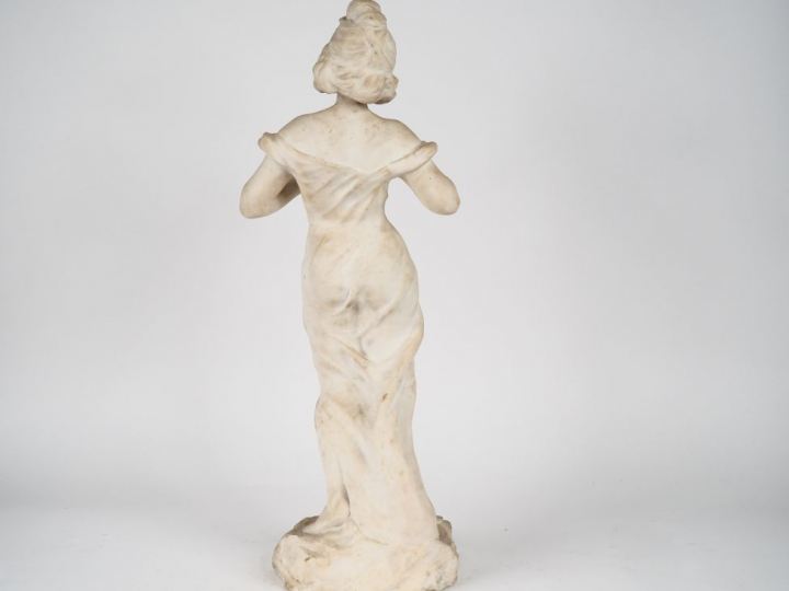 Ecole française Art Nouveau. "Jeune fille à l'étoile". Sculpture en ma