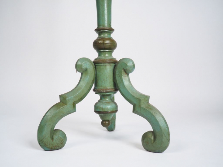 Grande sellette XIXème de style Louis XV en bois laqué vert, piètement