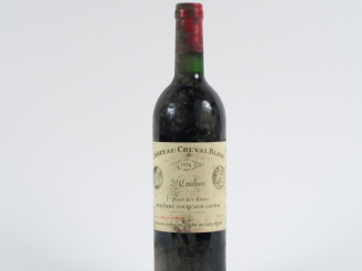 Vente aux enchères 1 BOUTEILLE CHÂTEAU CHEVAL BLANC 1er GCC ST EMILION - 1974 - BG/BS
