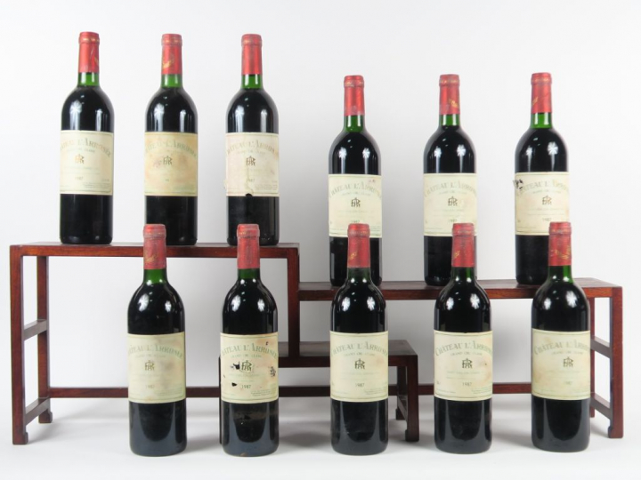 11 BOUTEILLES CHÂTEAU L'ARROSEE GCC ST EMILION - 1987 - 7 BG/4 LB/EF