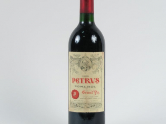 Vente aux enchères 1 BOUTEILLE PETRUS POMEROL - 1989 - BG/ETLA