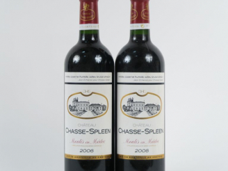 Vente aux enchères 2 BOUTEILLES CHÂTEAU CHASSE SPLEEN MOULIS - 2006