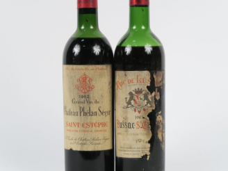 Vente aux enchères 2 BOUTEILLES : 1 CHÂTEAU PHELAN SEGUR ST ESTEPHE 1962 MEP - 1 ROC DE L