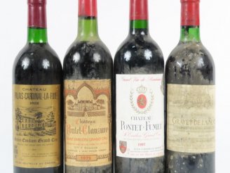 Vente aux enchères 4 BOUTEILLES GC ST EMILION : 1 CHÂTEAU PONTET FUMET 1997 - 1 CHÂTEAU P