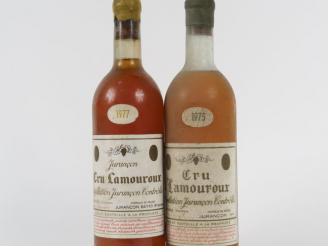 Vente aux enchères 2 BOUTEILLES CRU LAMOUROUX JURANCON - 1 de 1975 HEP/1 de 1977 BG
