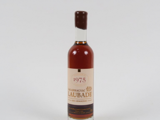 Vente aux enchères 1 BOUTEILLE (25 CL) BAS ARMAGNAC LAUBADE - 1975 - MISE : 03/2014