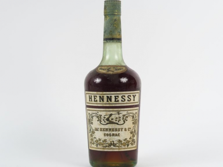 1 MAGNUM COGNAC HENNESSY 'BRAS ARME'