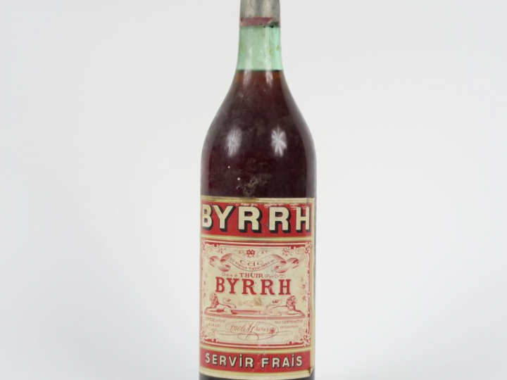 1 VIEILLE BOUTEILLE BYRRH 