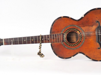 Vente aux enchères Guitare Italienne portant une étiquette de C.Barrera Venezia, c.1890. 