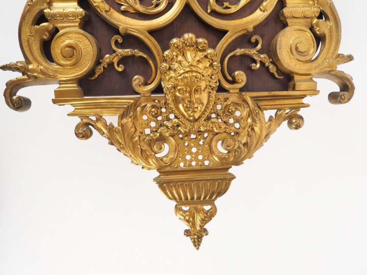 Cartel d'applique Napoléon III en bronze de style Louis XIV à décor de