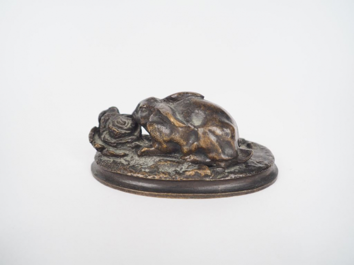 Sujet XIXème en bronze à patine brune "lapine et son lapereau". Dim. 4